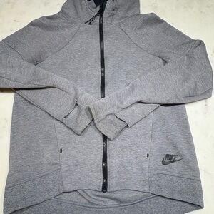 Nike Heather Gray Sweatshirt